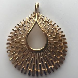 Gold costume pendant large